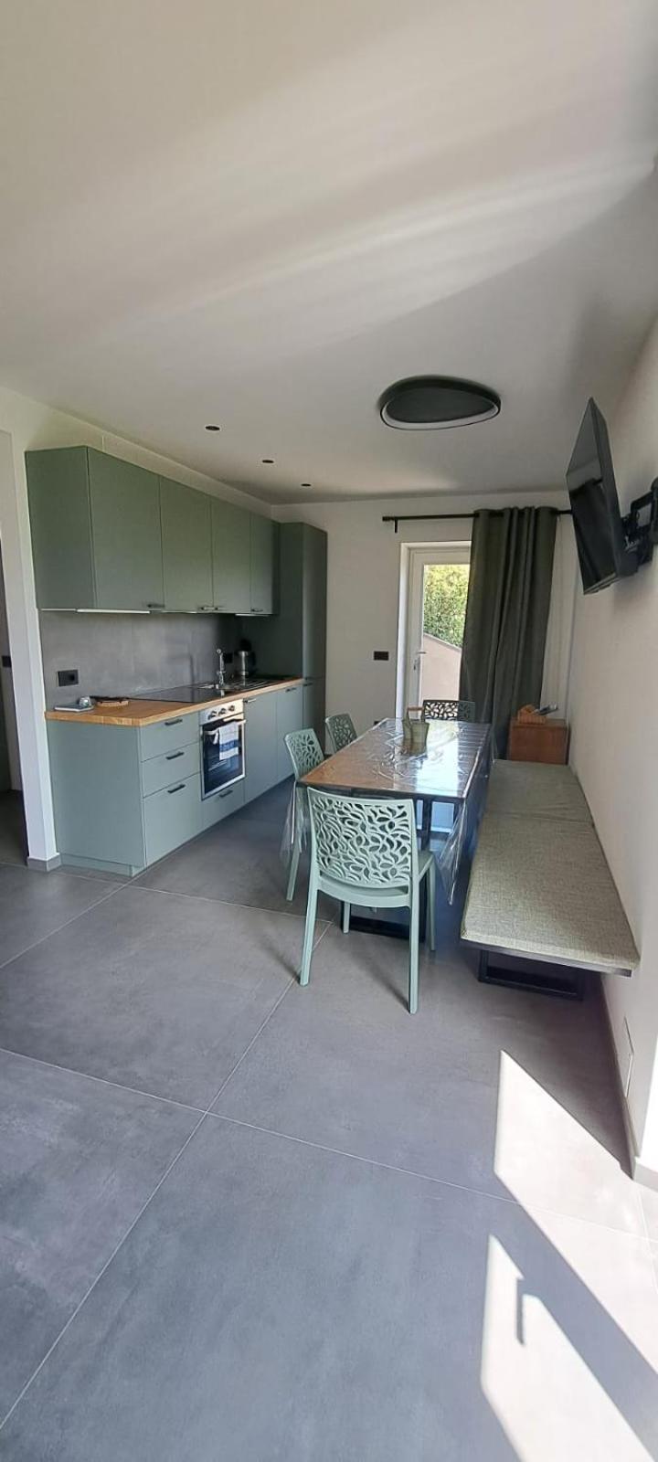Il Nido Del Peller Apartment Клес Екстериор снимка
